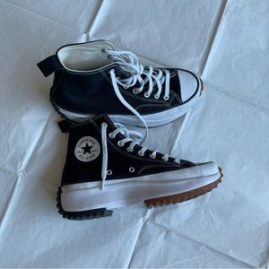 Converse Run Star Hike